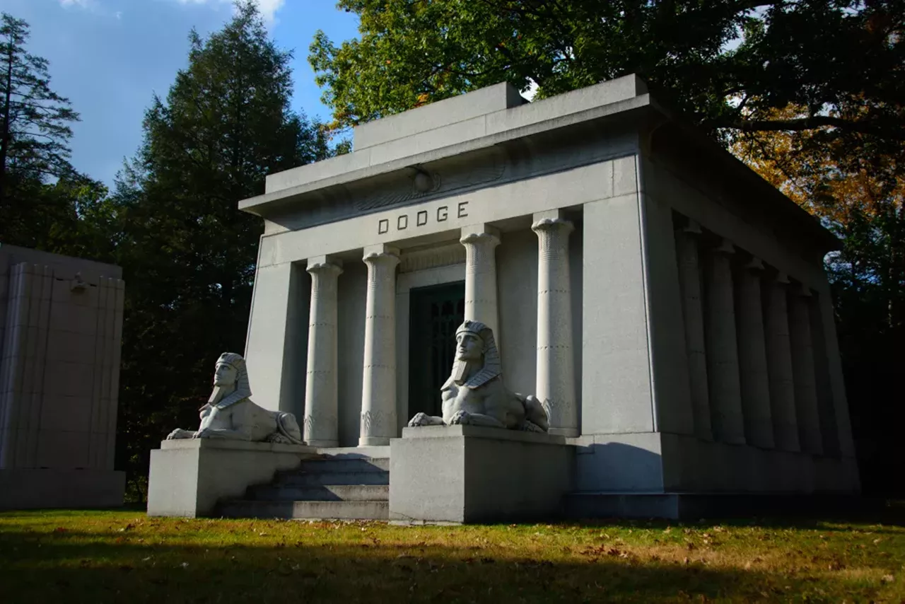 Image: 20 Images From Detroit's Historic Cemeteries