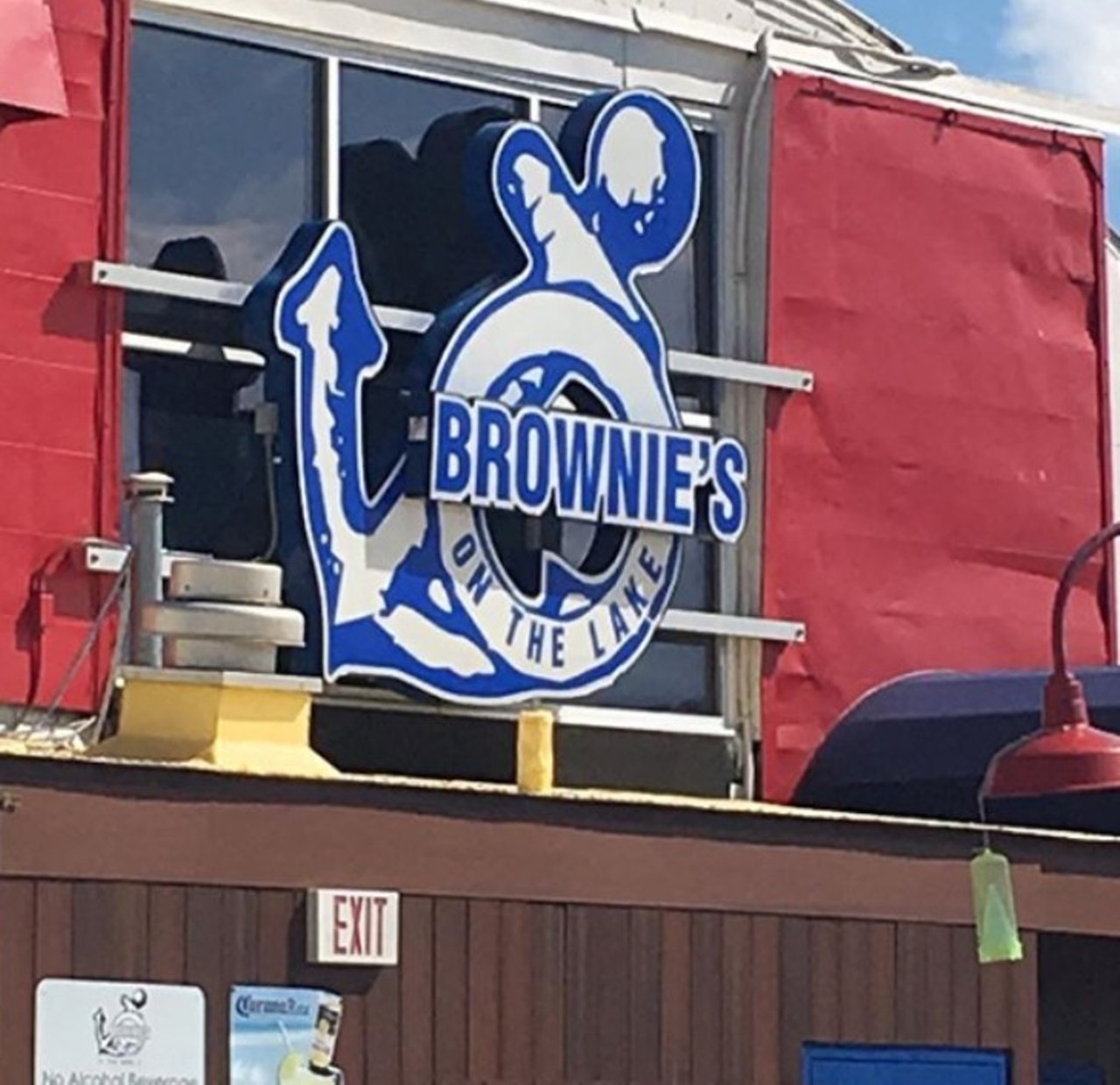 Brownies on the Lake
24214 Jefferson Ave., St. Clair Shores  
Check out the live entertainment with dancing offered at night, and if you're hungry try the Brownie burger or the lobster mac and cheese. Brownie's has a tiki bar, a covered waterfront room, and a happy hour on the Nautical Mile.
Photo by @browniesonthelake