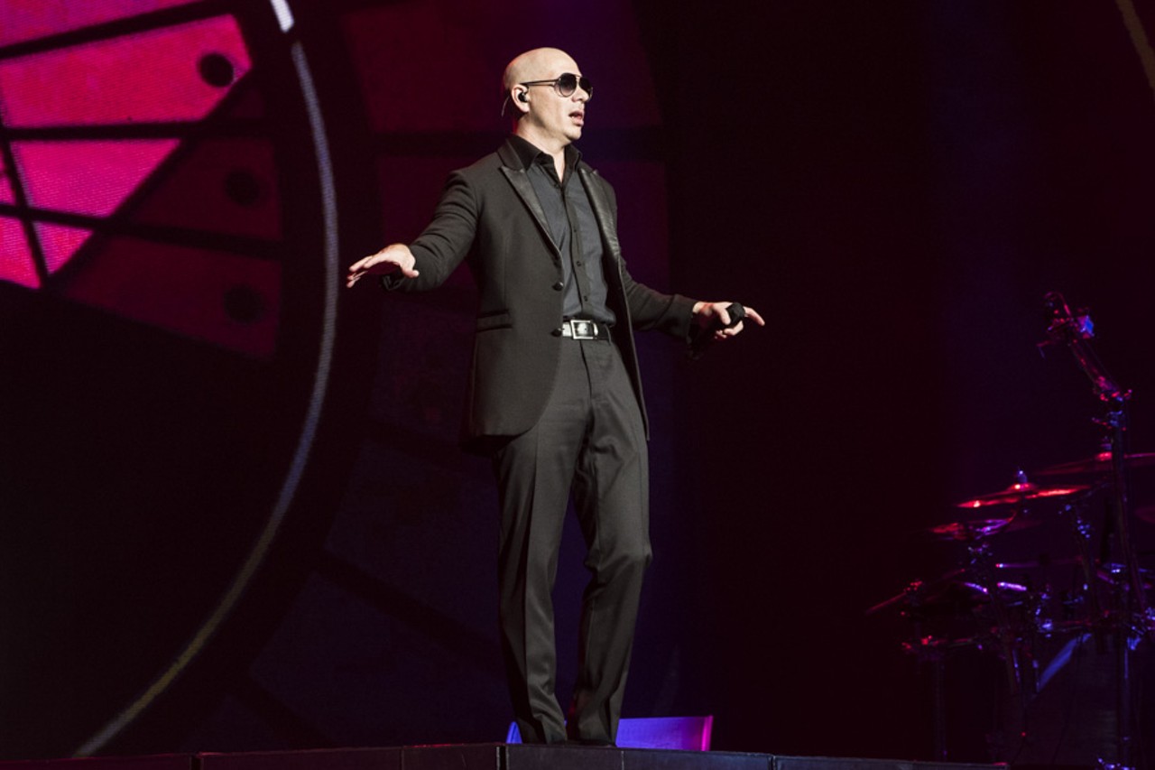 20 photos from Pitbull and Prince Royce @ DTE that are hot, hot, hot