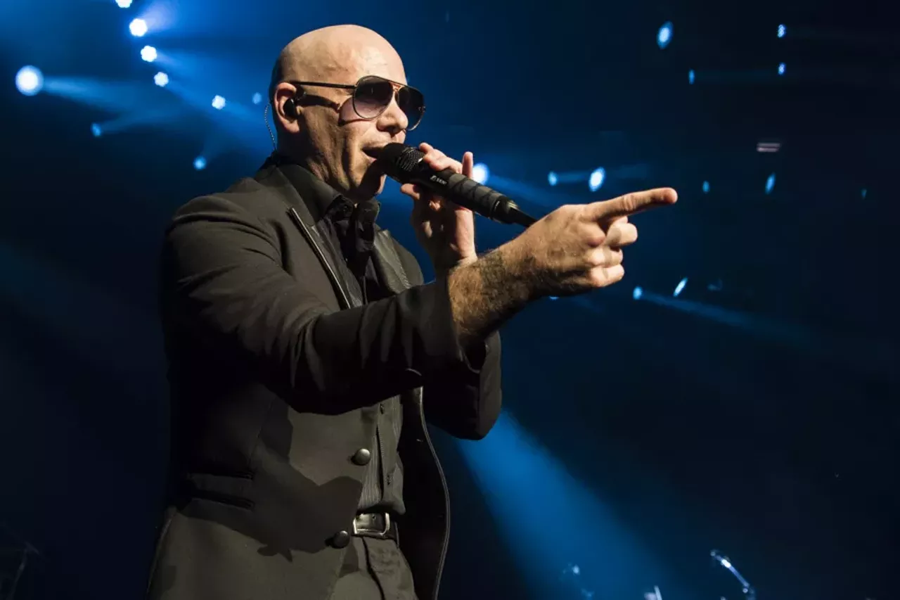 Image: 20 photos from Pitbull and Prince Royce @ DTE that are hot, hot, hot