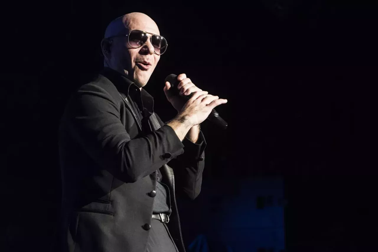 Image: 20 photos from Pitbull and Prince Royce @ DTE that are hot, hot, hot