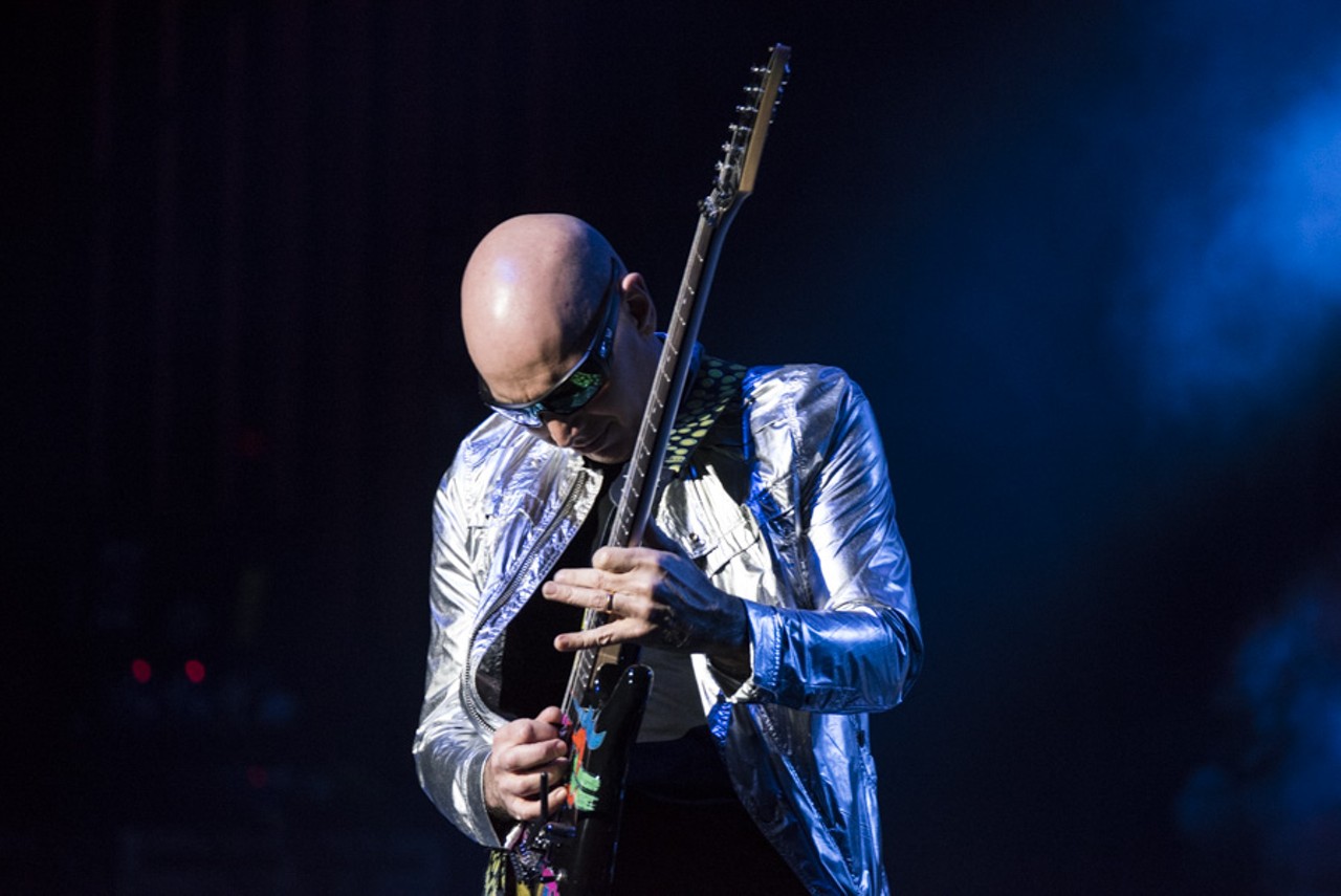 20 rockrageous pics from Joe Satriani at The Fillmore