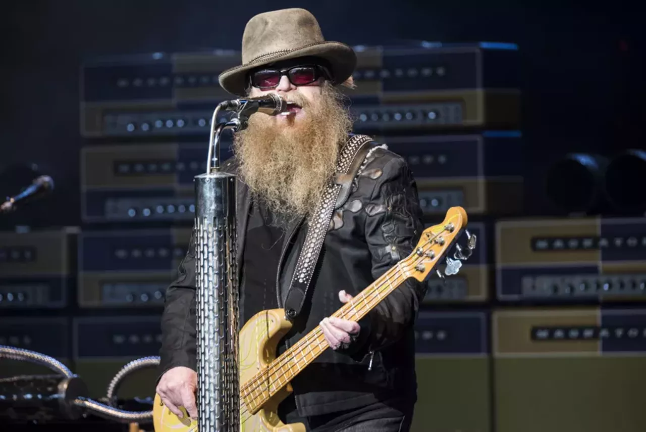 Image: 20 sharp-dressed photos from ZZ Top @ DTE
