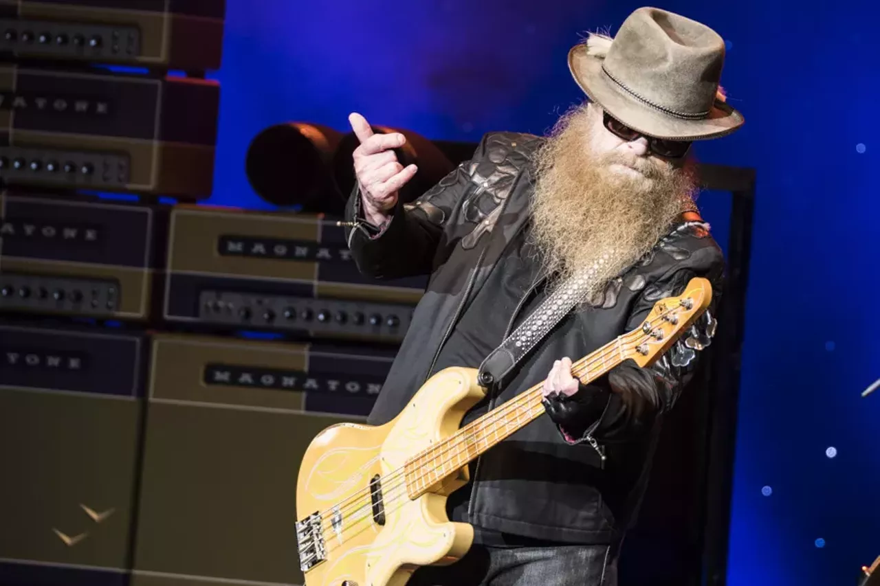 Image: 20 sharp-dressed photos from ZZ Top @ DTE