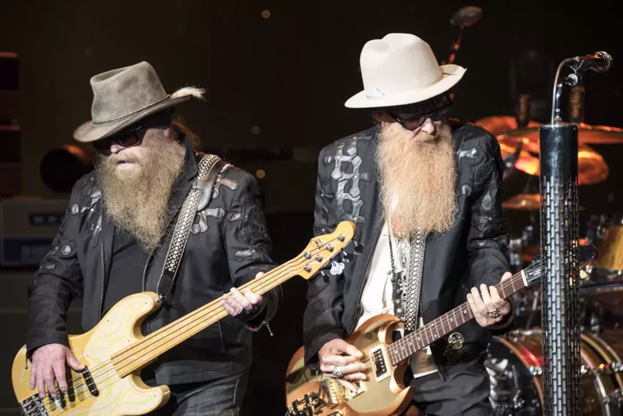 Image: 20 sharp-dressed photos from ZZ Top @ DTE