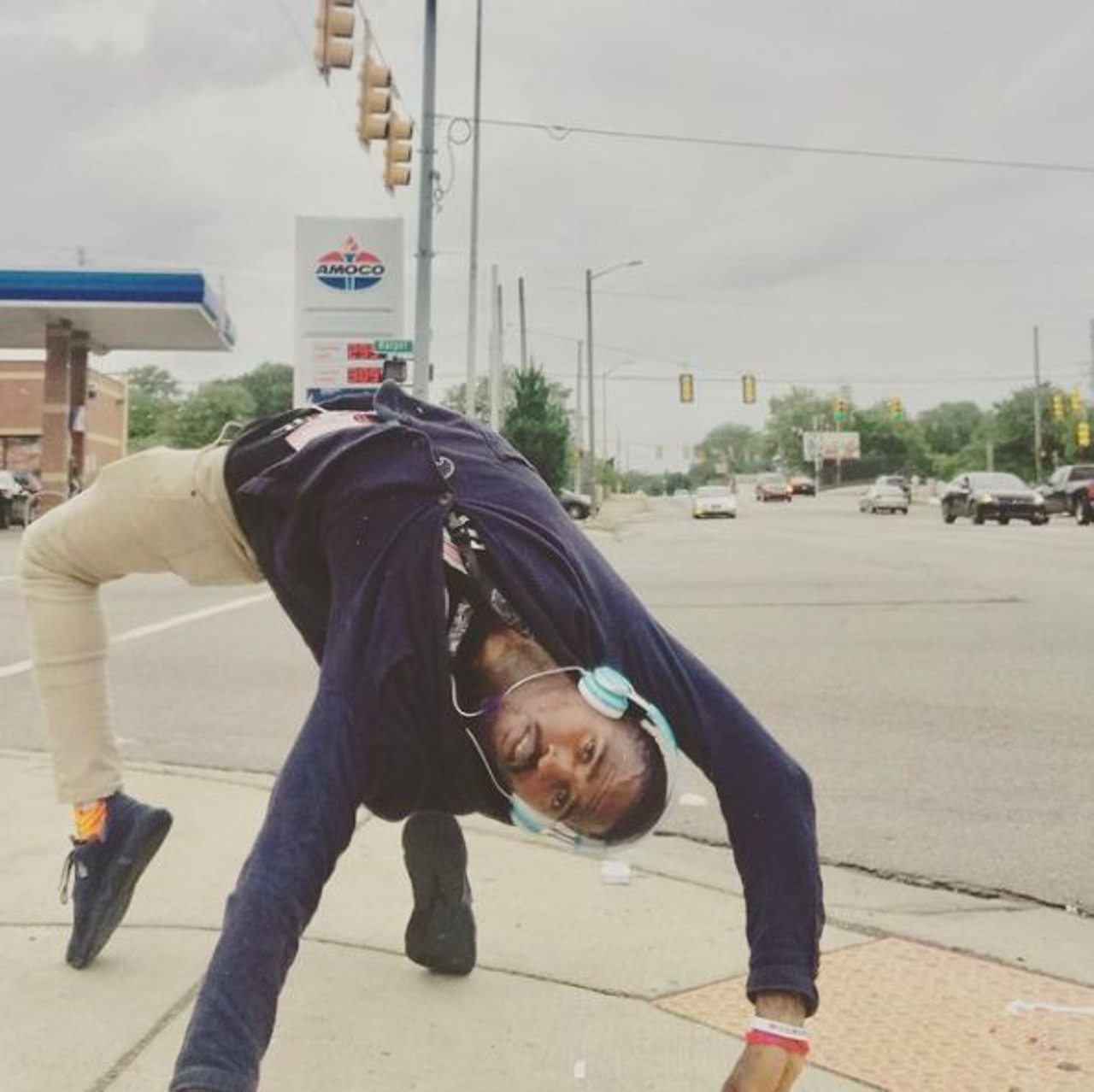 Detroit Chris Brown
If you’ve ever driven past Harper and Cadieux or Moross and Kelly, you’ve likely seen Darius Jones dancing on the corner. Affectionately known as Detroit Chris Brown, Jones has danced on the east side street corners for years, even receiving a Spirit of Detroit award in 2017. In 2019, there was a community uproar after Jones was nearly arrested after a run-in with Detroit Police. Nonetheless, he’s still going strong and putting smiles on people’s faces with his moves and silly costumes often. 