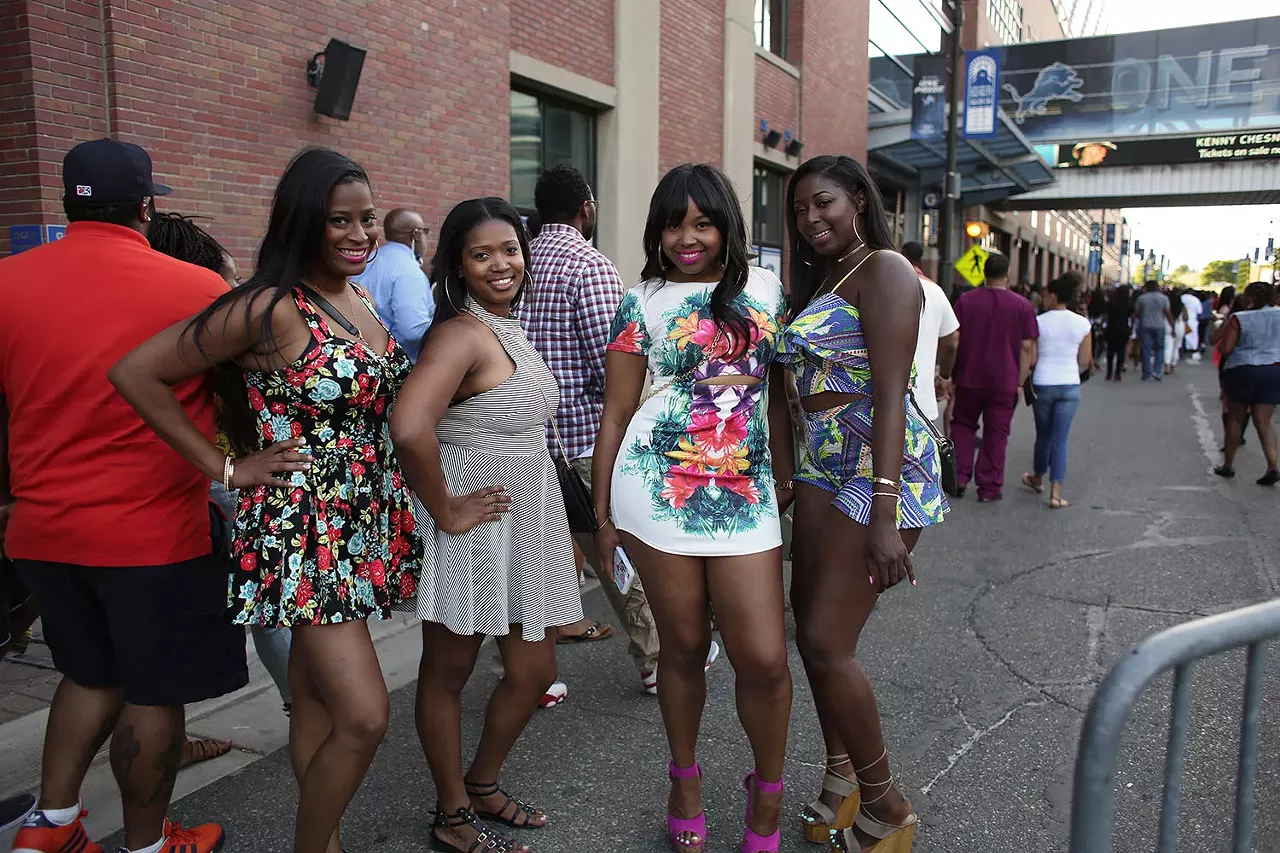 Image: 22 flawless photos of Beyonce fans at Ford Field