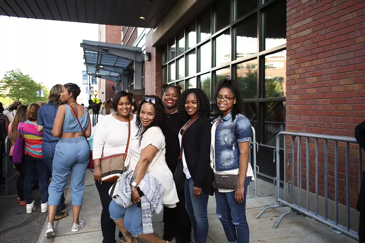 Image: 22 flawless photos of Beyonce fans at Ford Field