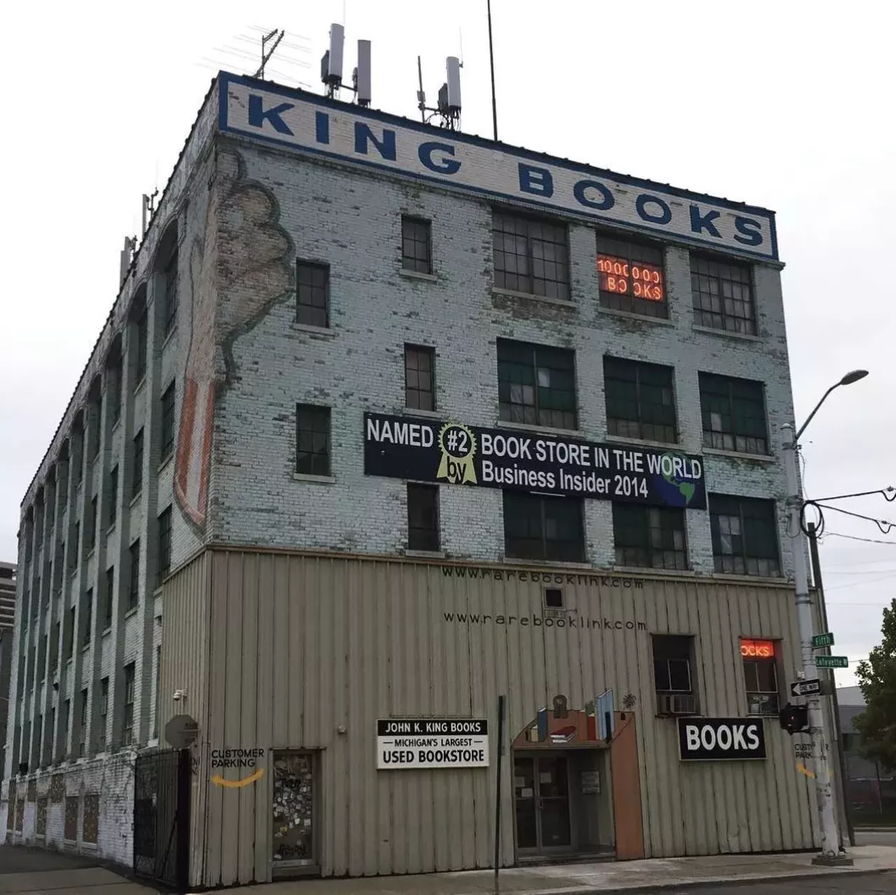 John King Books 901 W Lafayette Blvd, Detroit, MI 48226 With more than a million used books within its walls, John King Books is full of treasures waiting to be found. Photo courtesy of @johnkingbooksdetroit