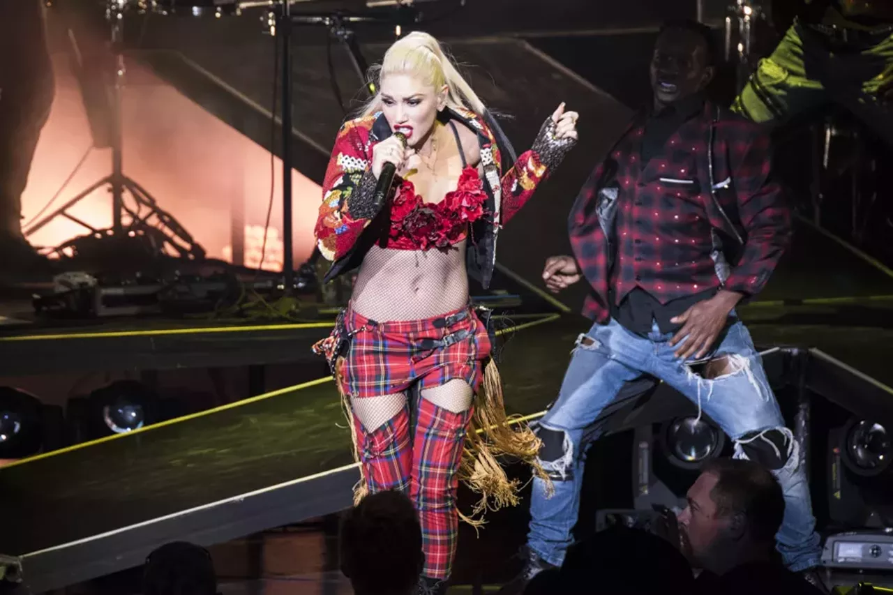 Image: 25 amazing photos from Gwen Stefani & Eve @ DTE