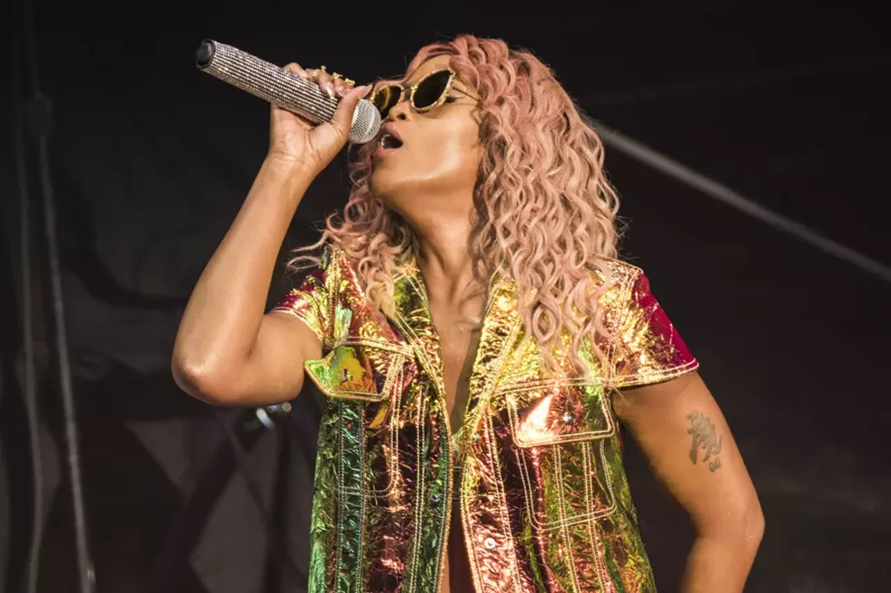 Image: 25 amazing photos from Gwen Stefani & Eve @ DTE