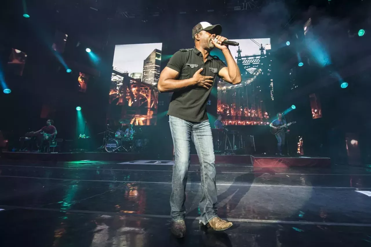 Image: 25 feel-good photos from Darius Rucker @ DTE