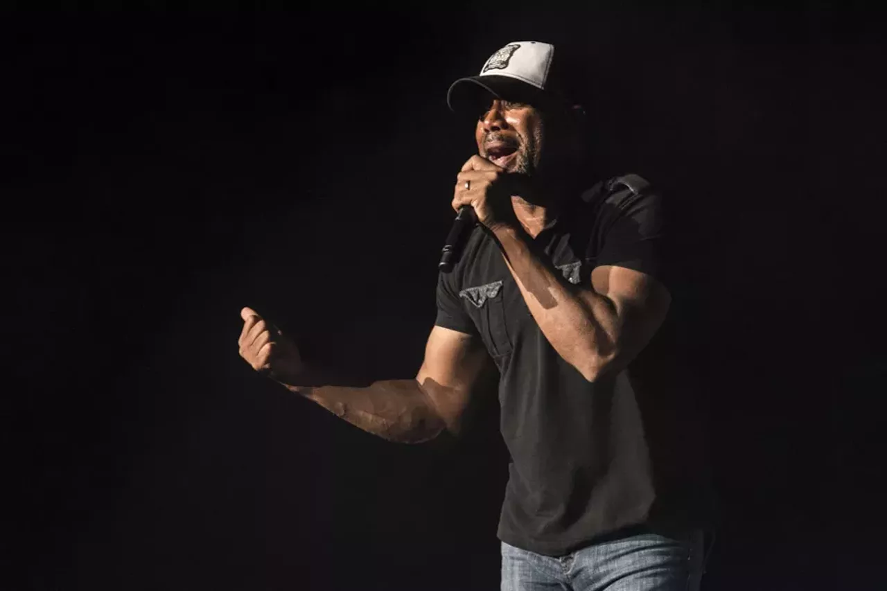 Image: 25 feel-good photos from Darius Rucker @ DTE