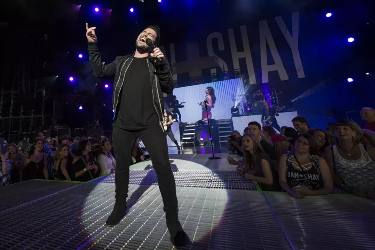 Image: 25 feel-good photos from Darius Rucker @ DTE