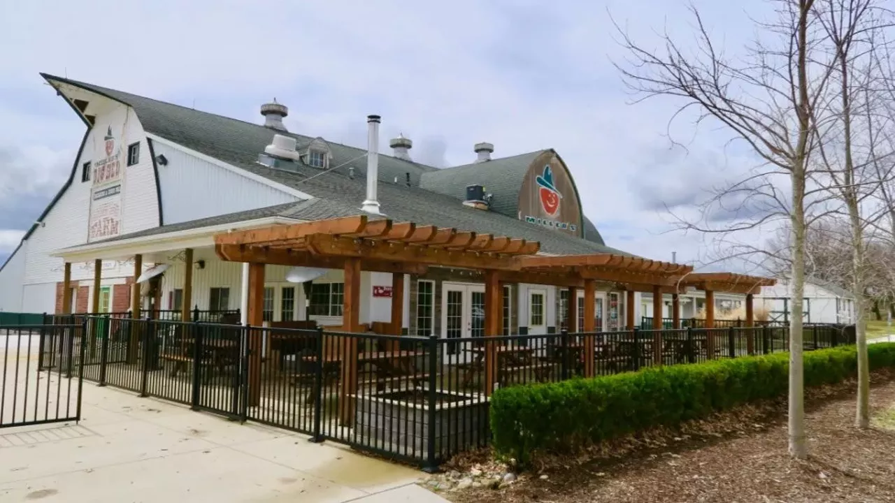 Miller&#146;s Big Red Apple Orchard 4900 32 Mile Rd., Washington Twp.; 586-752-7888; bigredorchard.com The oldest U-pick apple orchard in Washington Twp., Miller&#146;s Big Red Orchard mixes traditional and modern offerings, including an onsite smokehouse and restaurant and hard cider tasting room, in addition to 90-acres of orchards. Photo via Big Red Orchard / Facebook