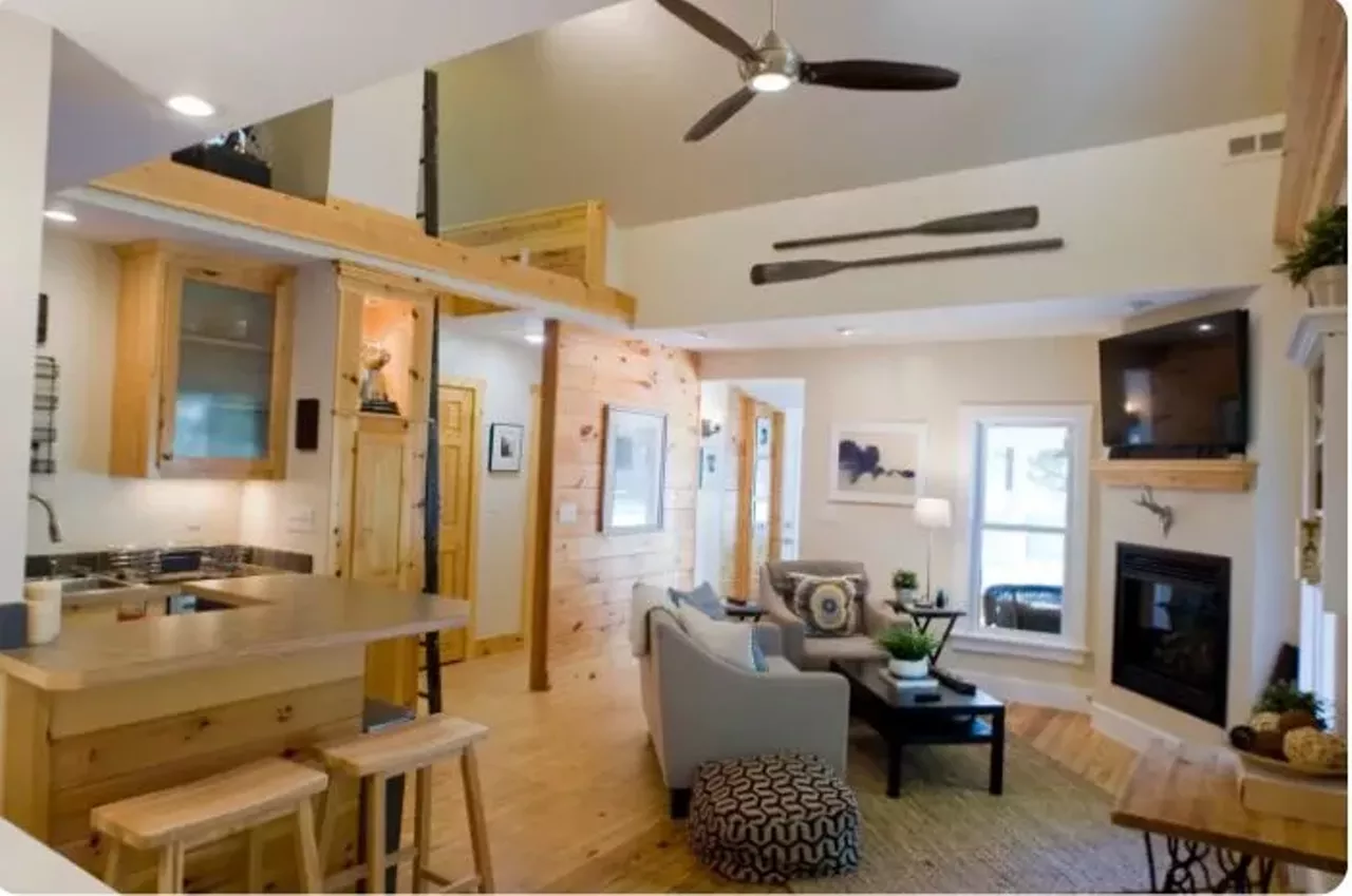 Pear Tree Cottage (Spring Lake) 4 guests, 2 bedrooms, 2 bath $131 per night This cozy cabin in beautiful Spring Lake manages to feel luxurious despite its 1000-square-foot layout.&nbsp; Photo via Airbnb