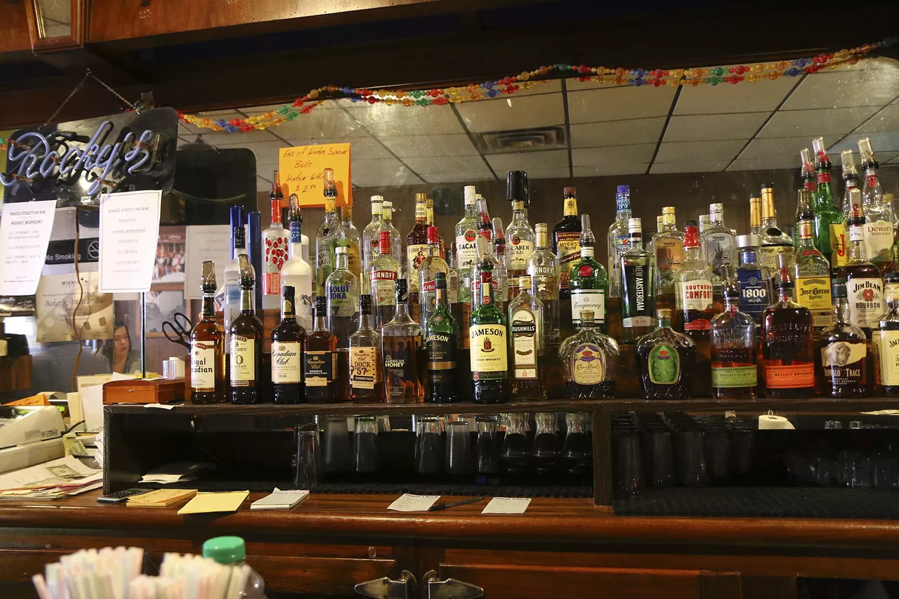 Image: 25 mouthwatering photos from Baker Streetcar Bar&#146;s Alley Cow Grille