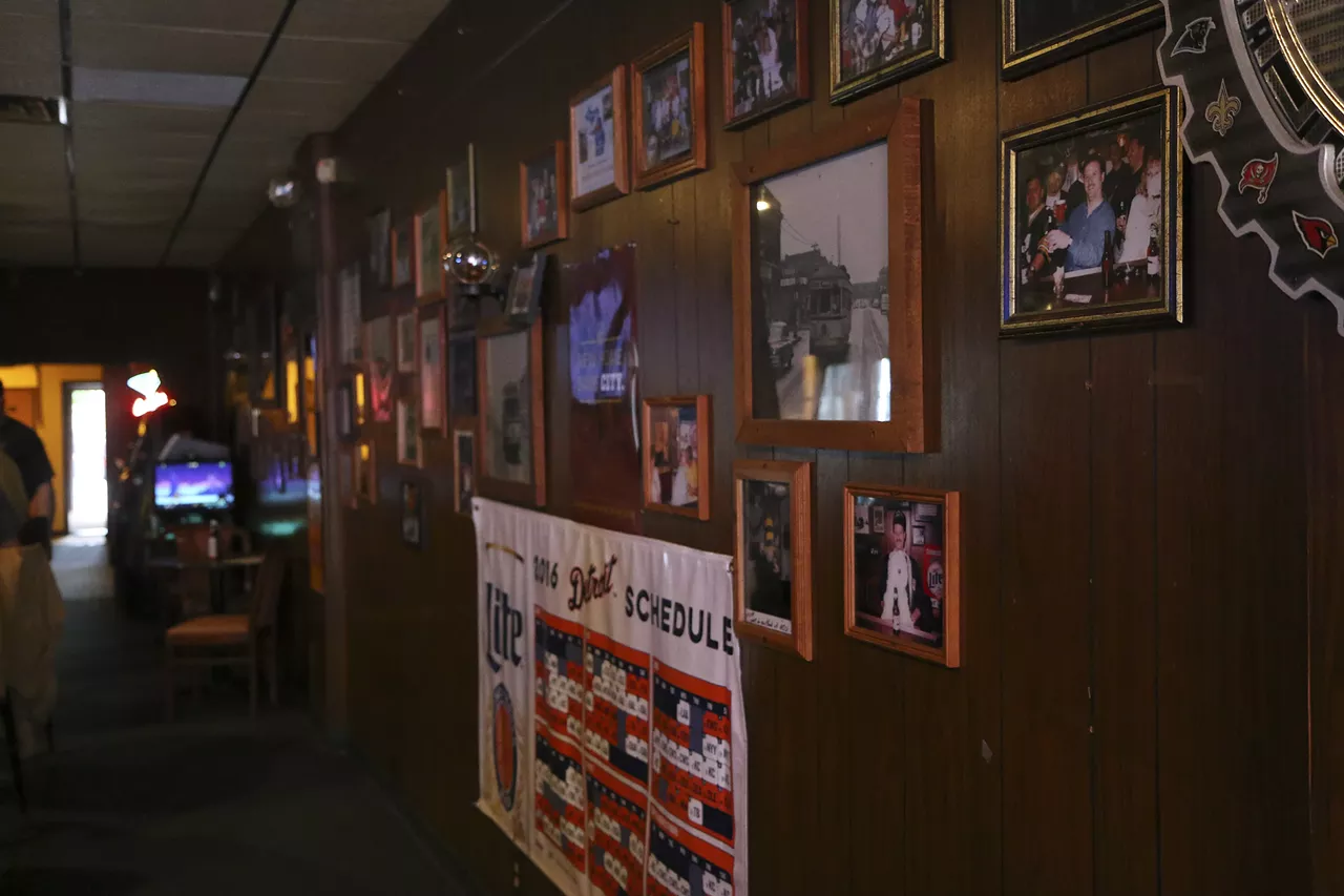 Image: 25 mouthwatering photos from Baker Streetcar Bar&#146;s Alley Cow Grille