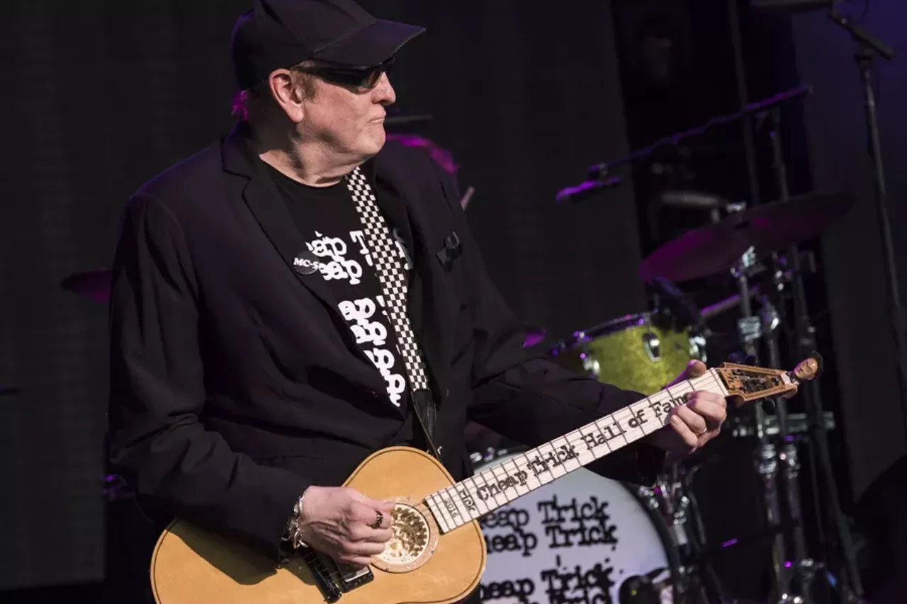 Image: 25 photos from Heart and Cheap Trick at DTE