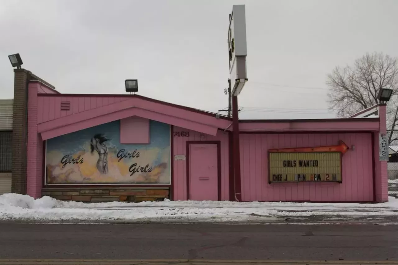 Image: 25 photos that show Detroit is pretty in pink