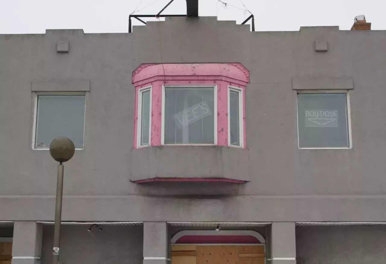 Image: 25 photos that show Detroit is pretty in pink