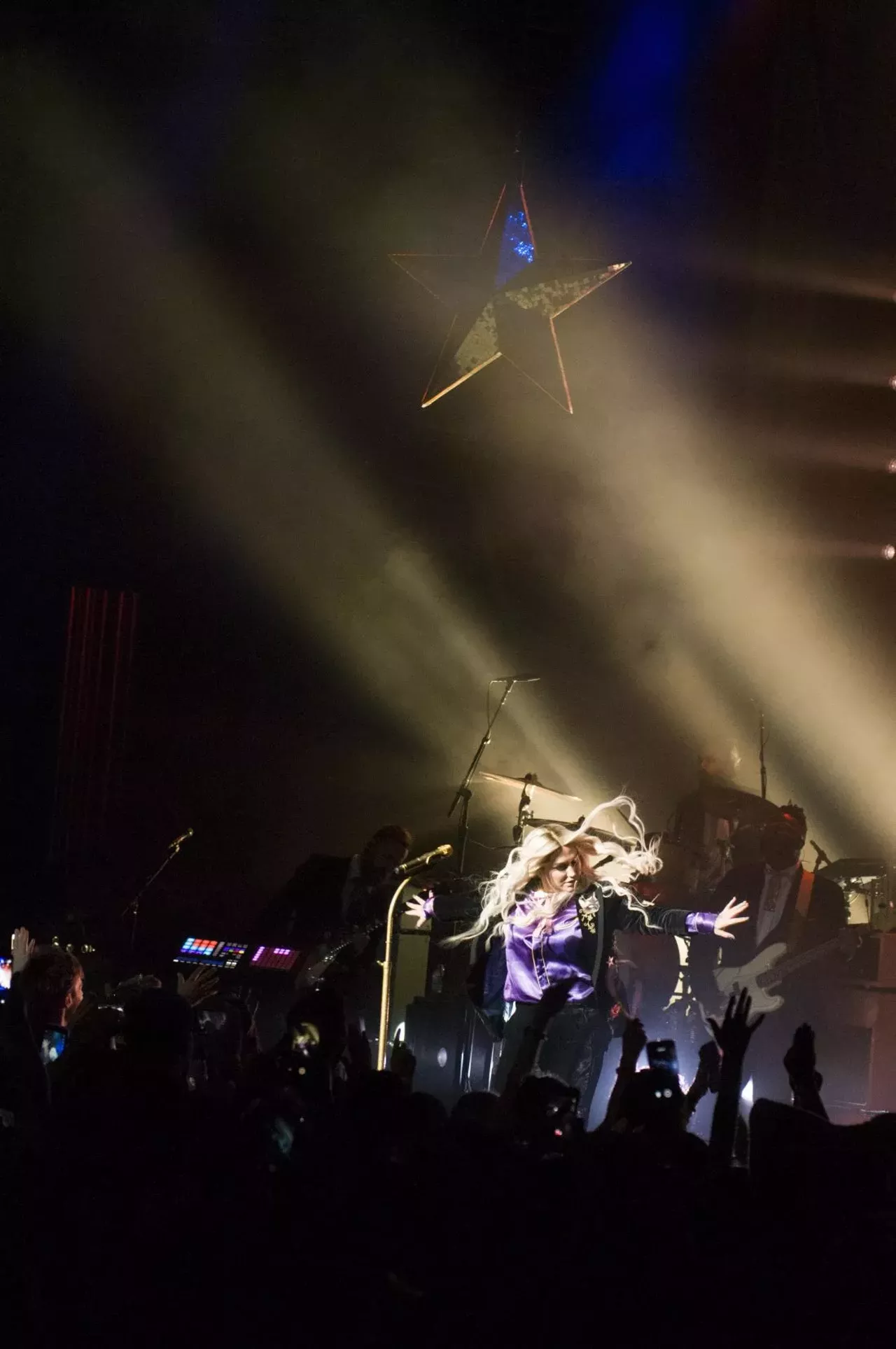 Image: 25 wild photos of Kesha at the Fillmore
