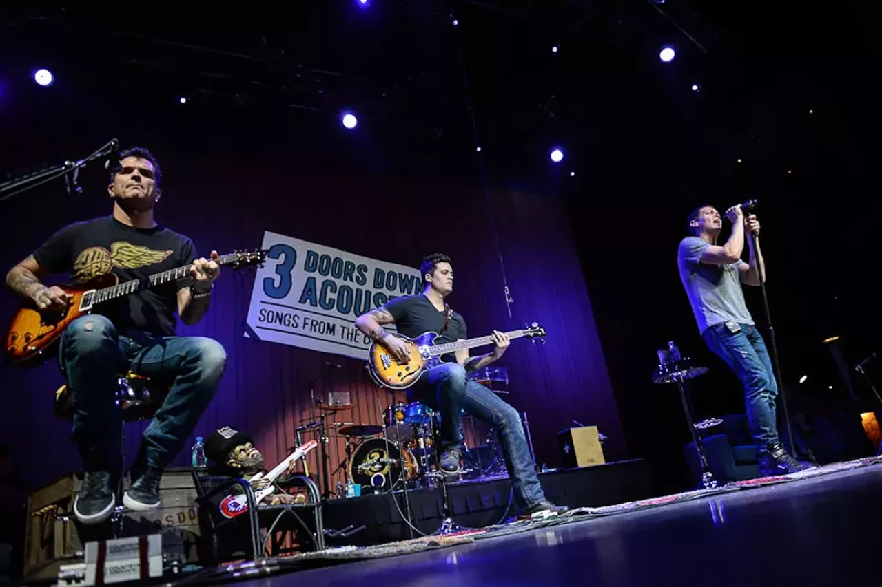Image: 26 photos from 3 Doors Down's acoustic set at MotorCity Casinos Sound Board