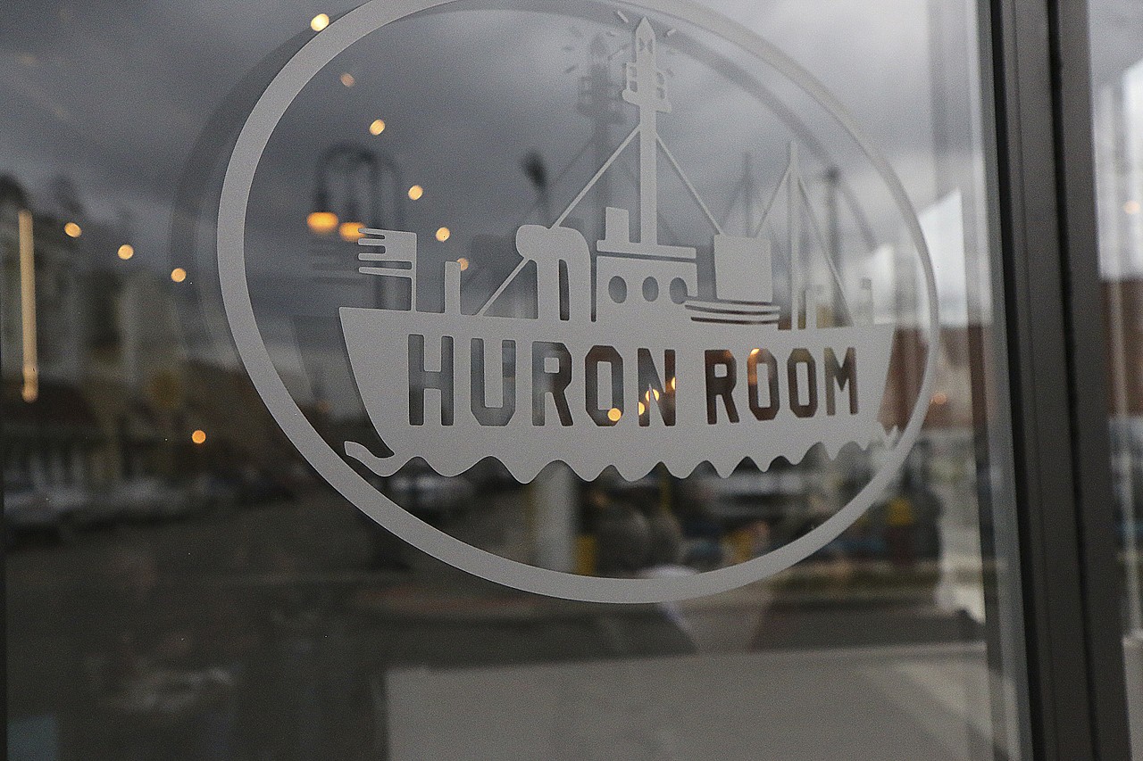27 photos from Southwest Detroit's Huron Room