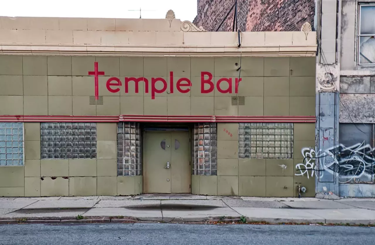 Temple Bar 2906 Cass Ave, Detroit (313)-832-2822 Temple Bar is a great low-key place to grab a beer (just make sure you&#146;re not there for their giant dance party Haute to Death) and contemplate life. Just make sure you head there soon! Once that new arena is finished, who knows that will happen to Temple Bar.