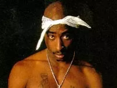 Image: 2Pacalypse now