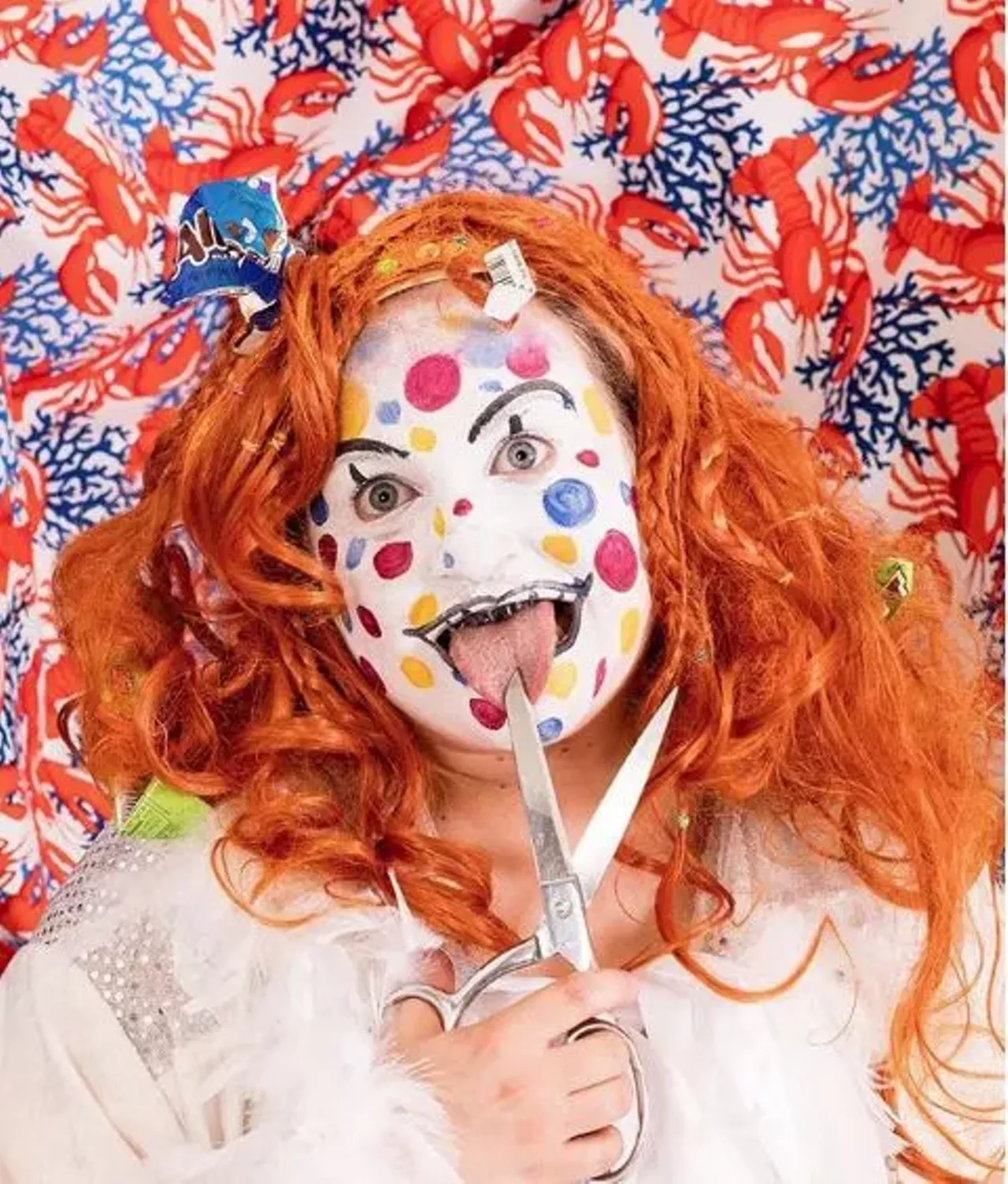 Bailey Scieszka Performance artist | painter @bailioni