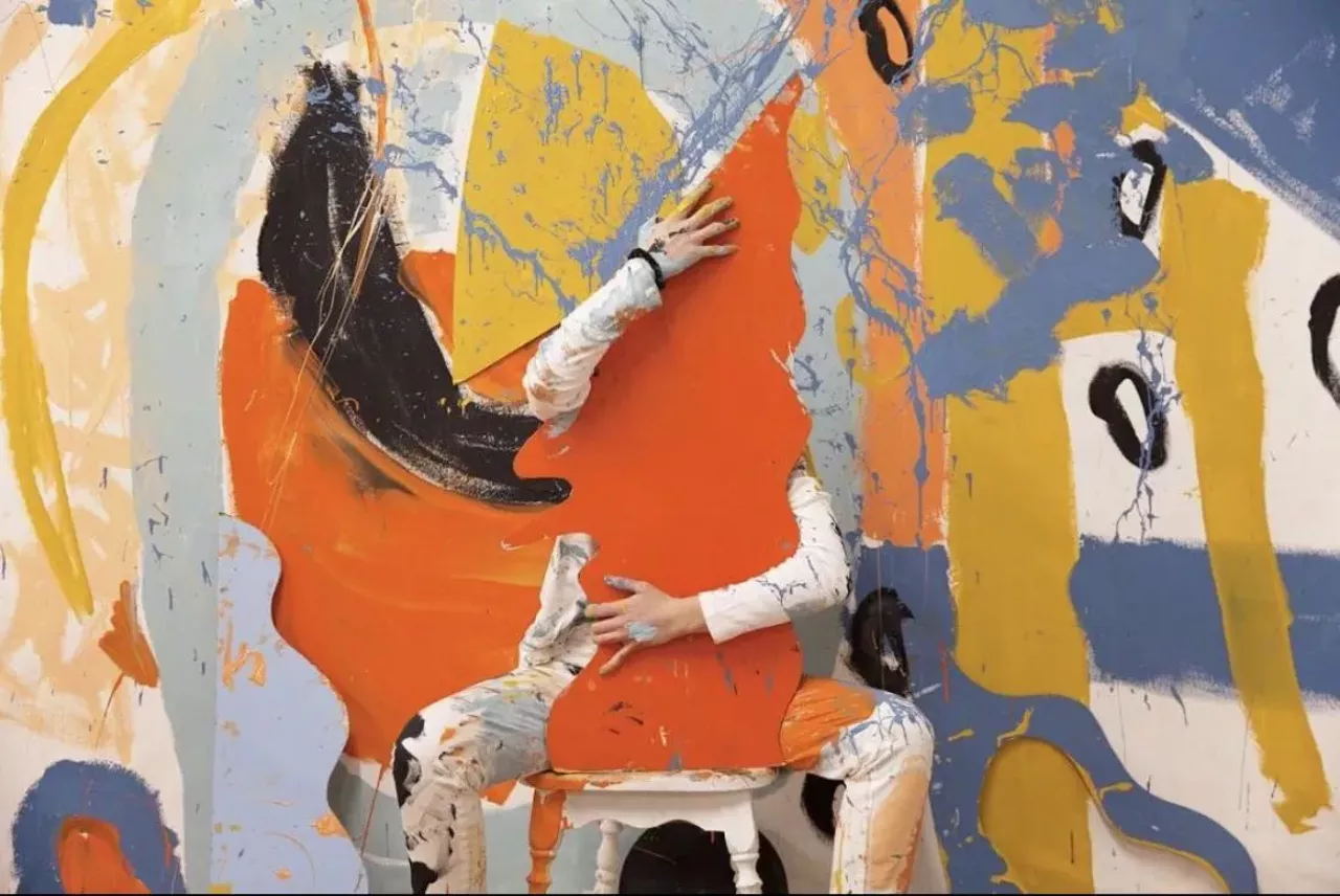 Ellen Rutt Multi-disciplinary artist | Muralist @ellenrutt