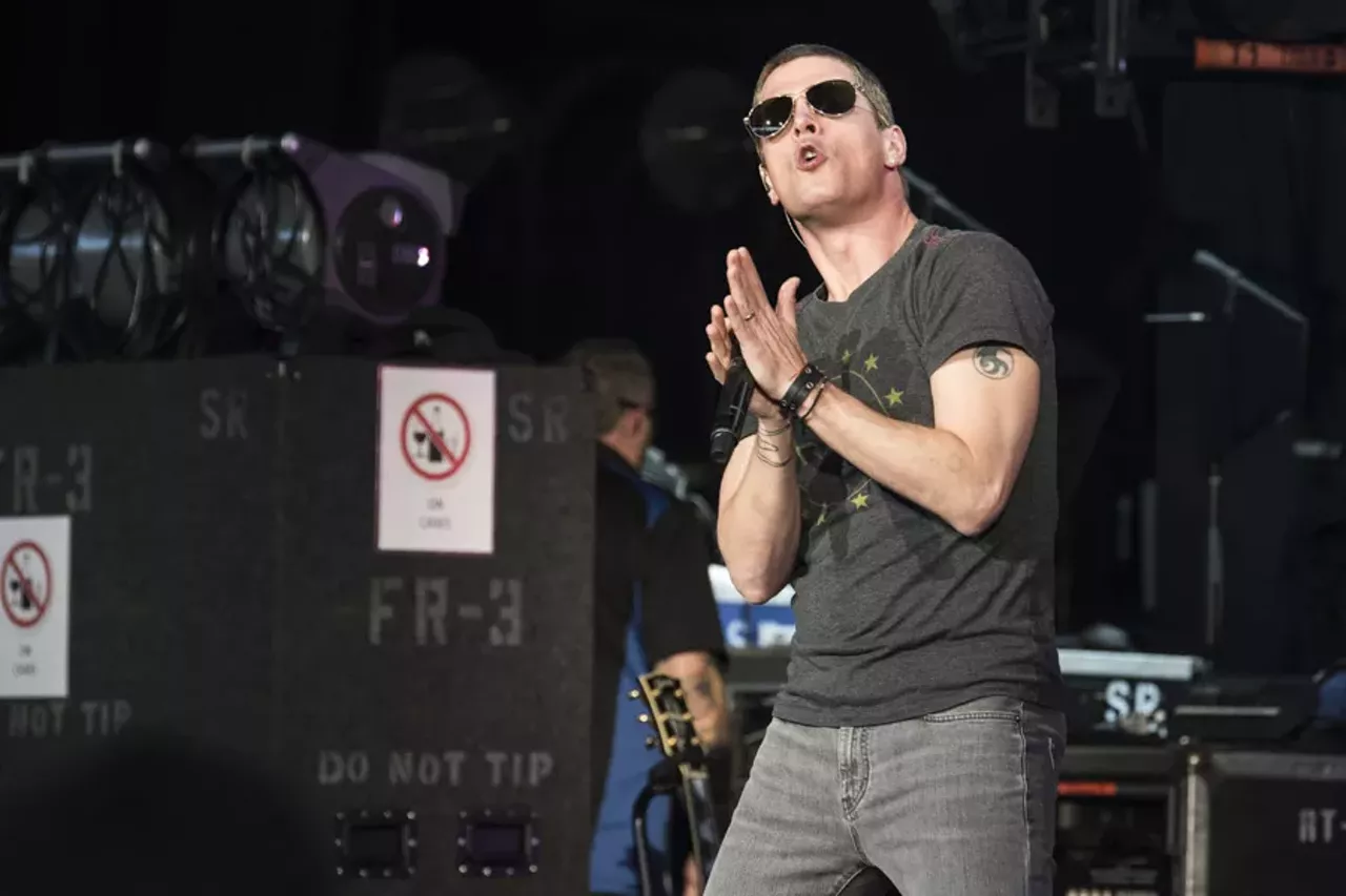 Image: 30 soulful photos of Counting Crows and Rob Thomas @ DTE