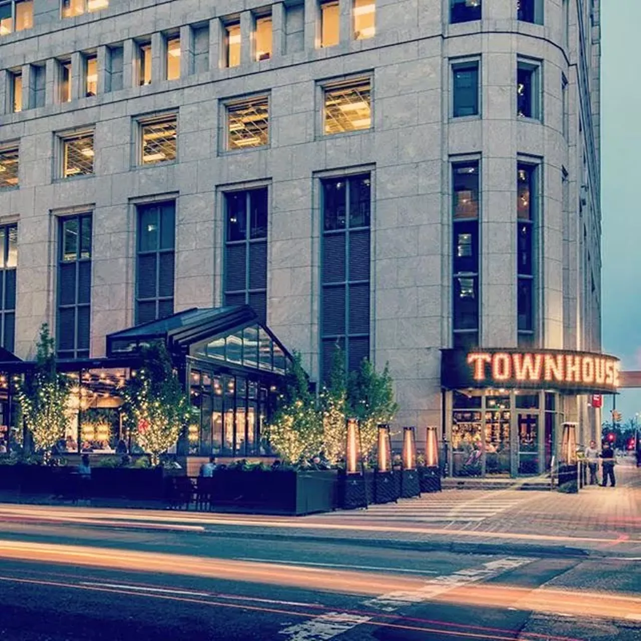 Townhouse Detroit500 Woodward, Detroit; 313-723-1000 Townhouse Detroit serves up a creative take on American comfort food and an imaginative sushi selection in a funky outdoor dining area where you can choose from true patio seating or a greenhouse-like outdoor dining room where a sliding roof and oversized windows bring together the best of outdoor seating with a little shelter from the elements. (Photo credit: Eat at Townhouse on Instagram)