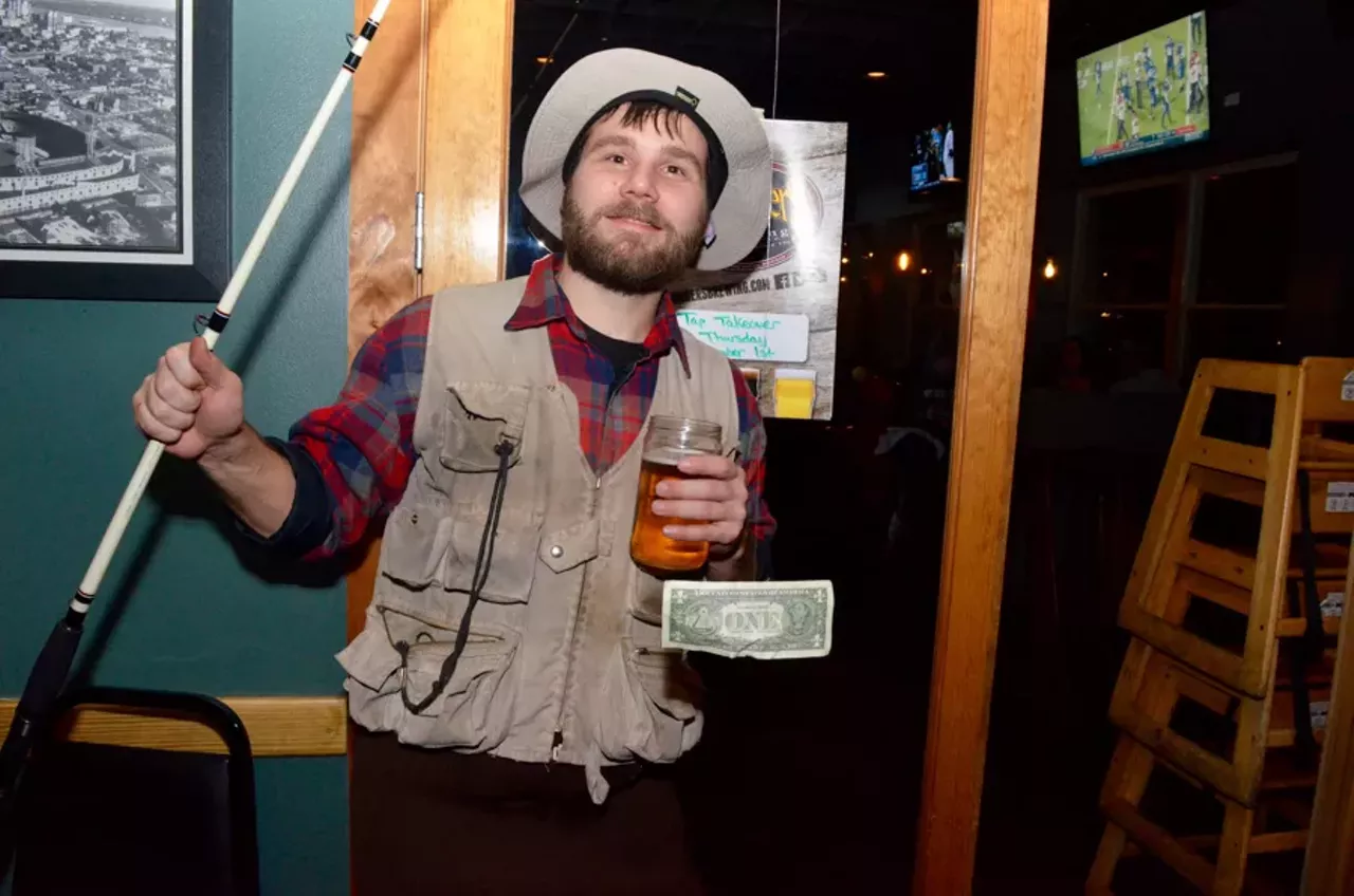 Image: 32 devilish photos from Bayside Sports Grille's Haunting on the Lake