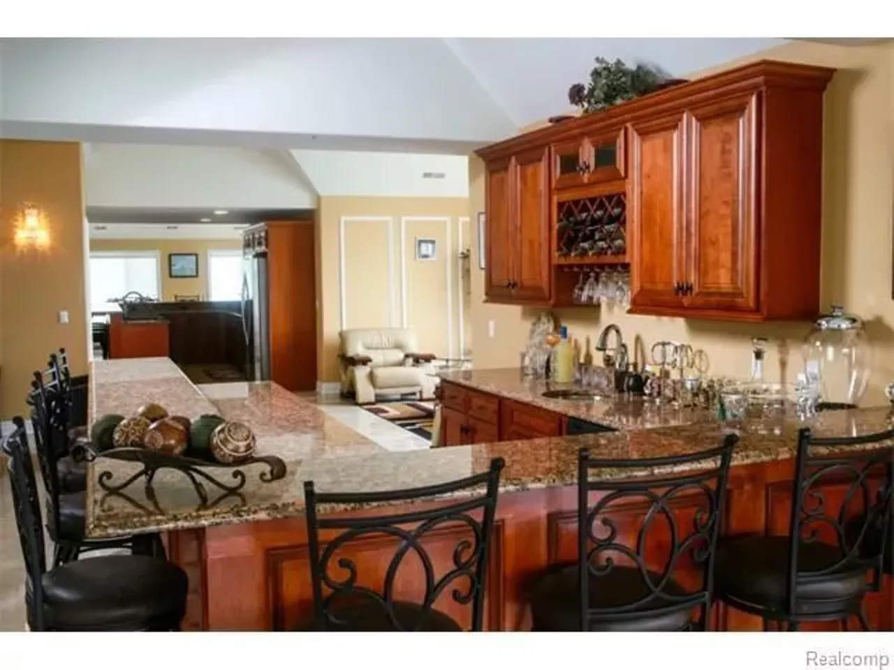 2 Sand Bar Ln, Detroit, MI | $2,500,000