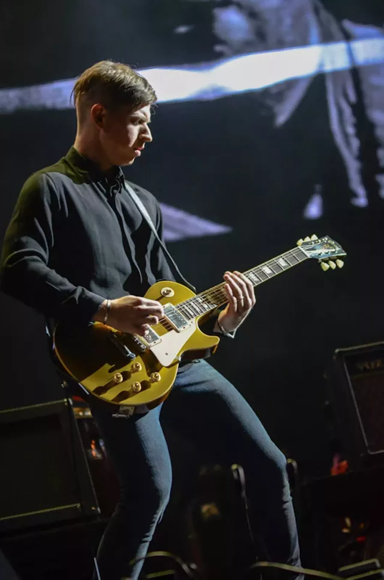 Image: 33 Great Pics From Kings Of Leon at the Palace