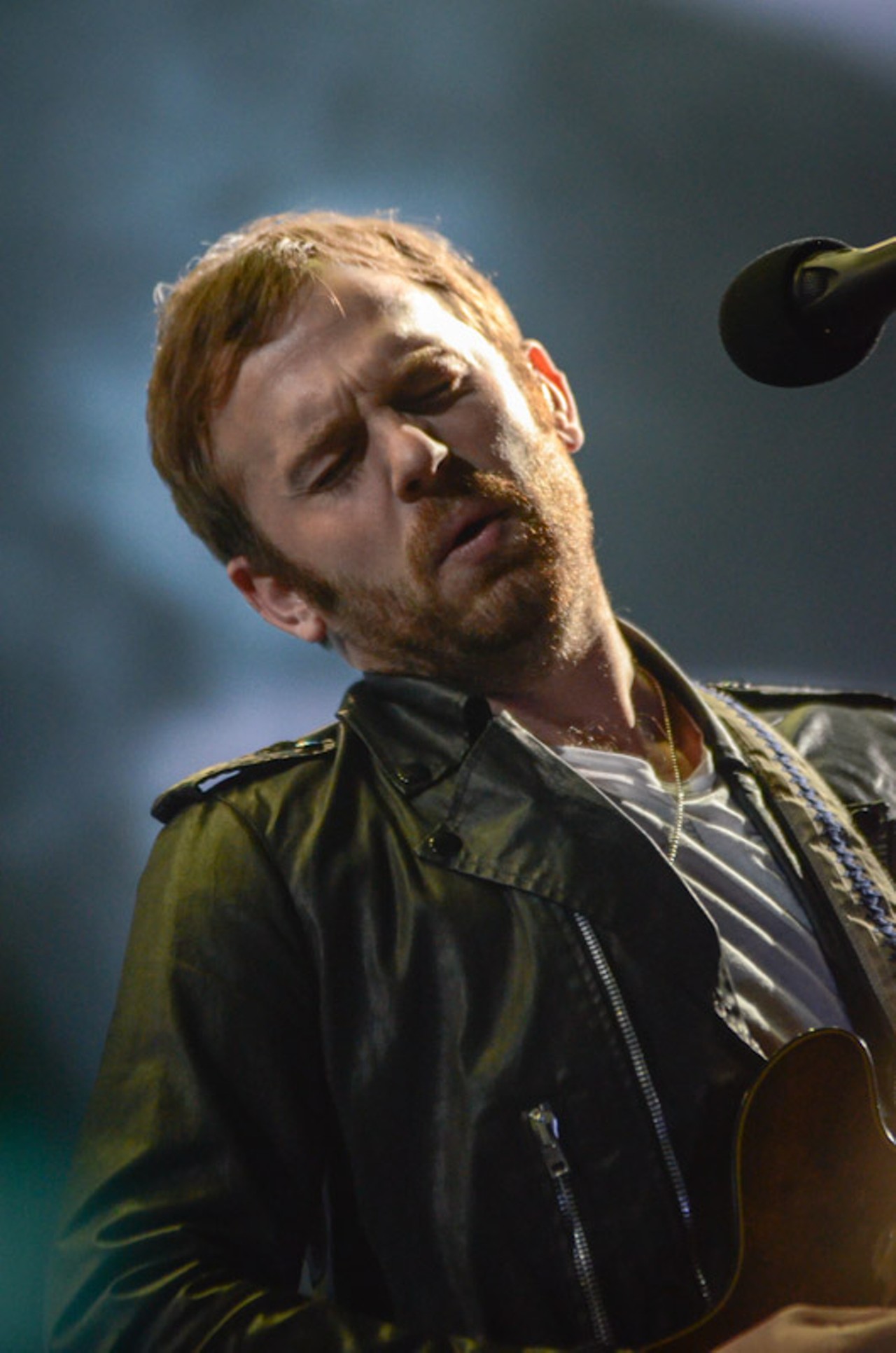 33 Great Pics From Kings Of Leon at the Palace