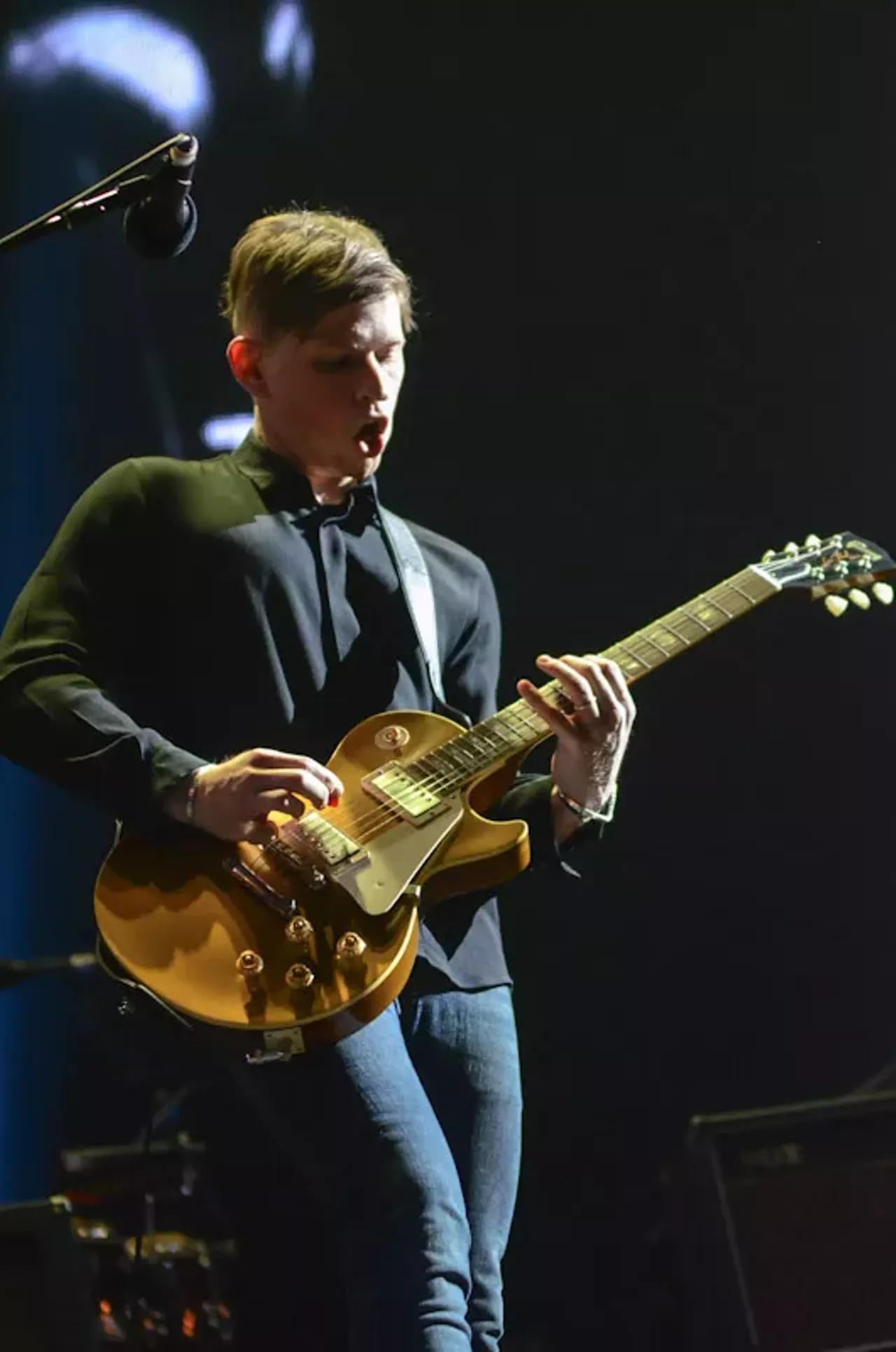 Image: 33 Great Pics From Kings Of Leon at the Palace