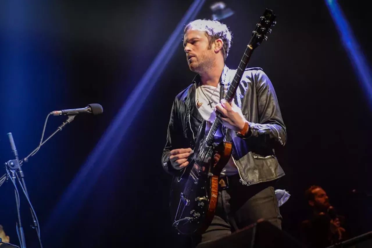Image: 33 Great Pics From Kings Of Leon at the Palace