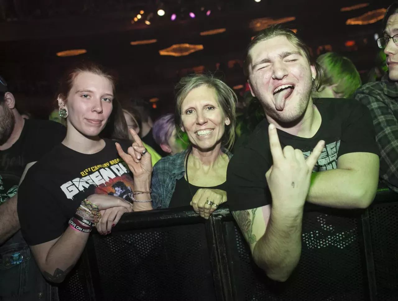 Image: 34 photos from Green Day's electrifying show @ the Fillmore