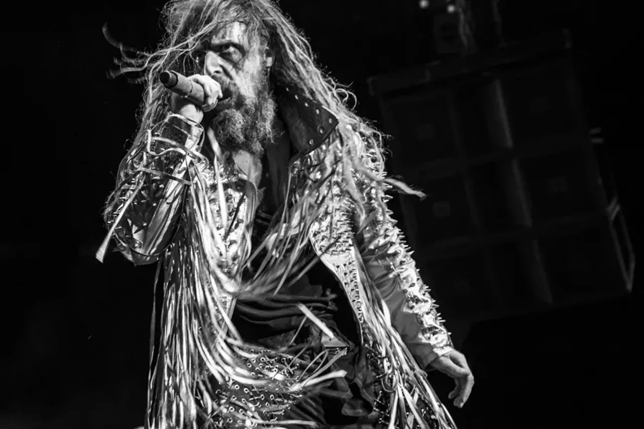 Image: 35 insane photos of Rob Zombie & Korn @ DTE