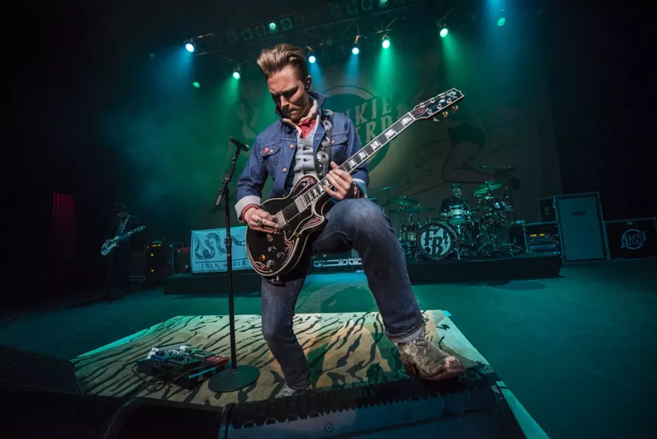 Image: 35 photos from Frankie Ballard at The Fillmore