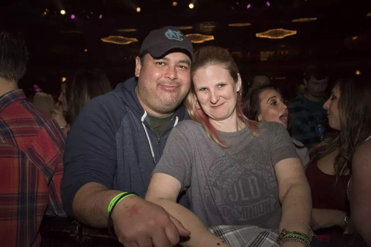 Image: 35 photos from Frankie Ballard at The Fillmore