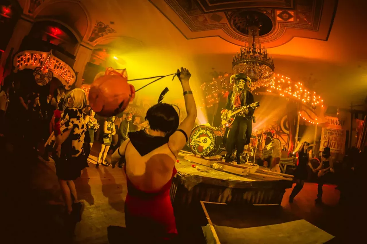Image: 38 photos from Theatre Bizarre 2017's opening weekend