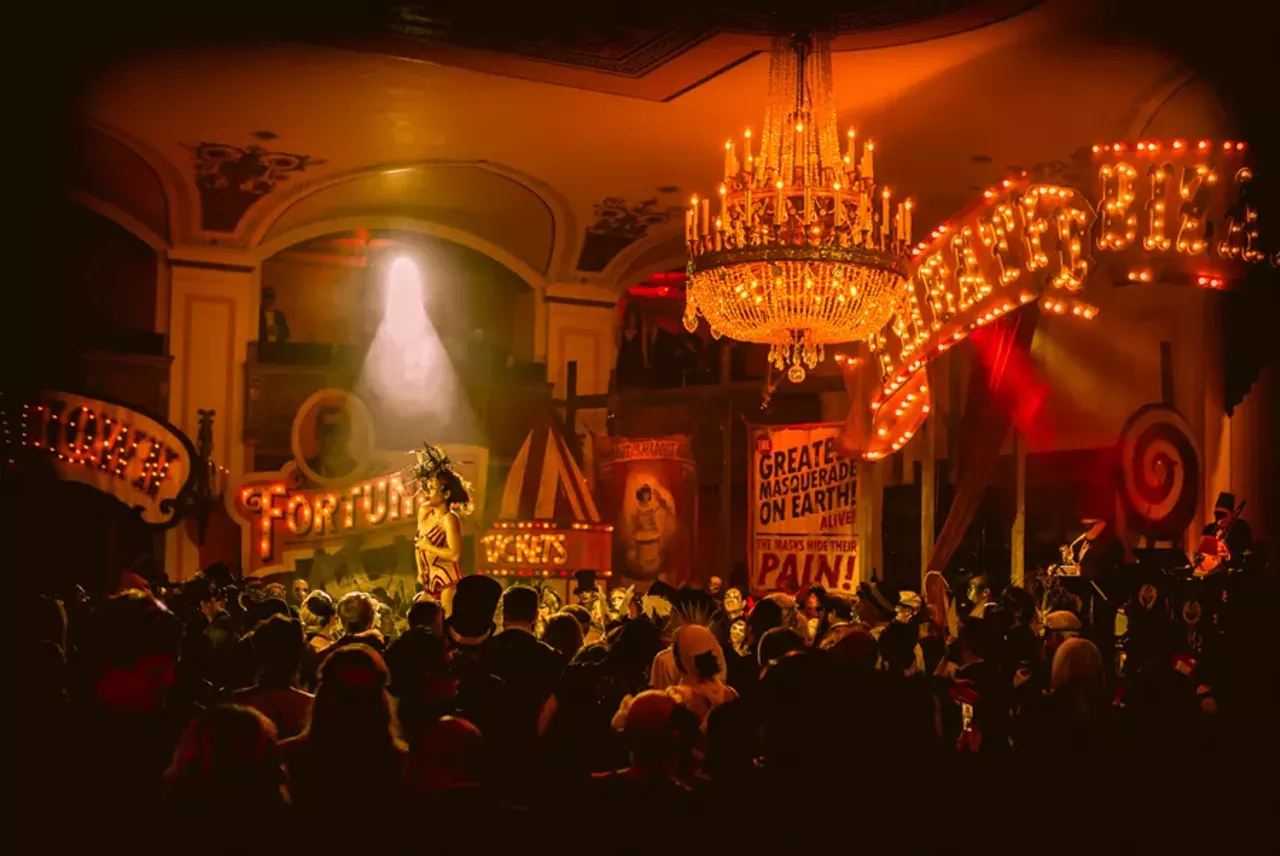 Image: 38 photos from Theatre Bizarre 2017's opening weekend
