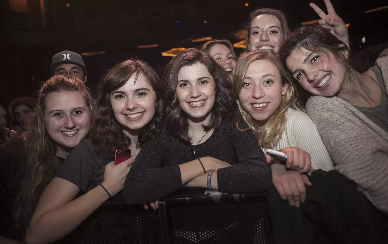 Image: 39 photos from Vance Joy at The Fillmore