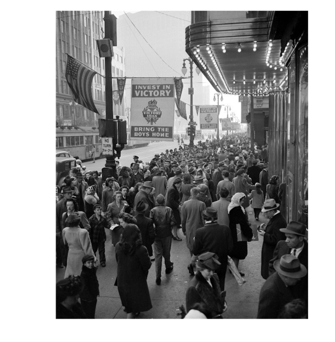 Shopping crowds. (1945) All photos courtesy of Walter P. Reuther Library, Archives of Labor and Urban Affairs, Wayne State University
