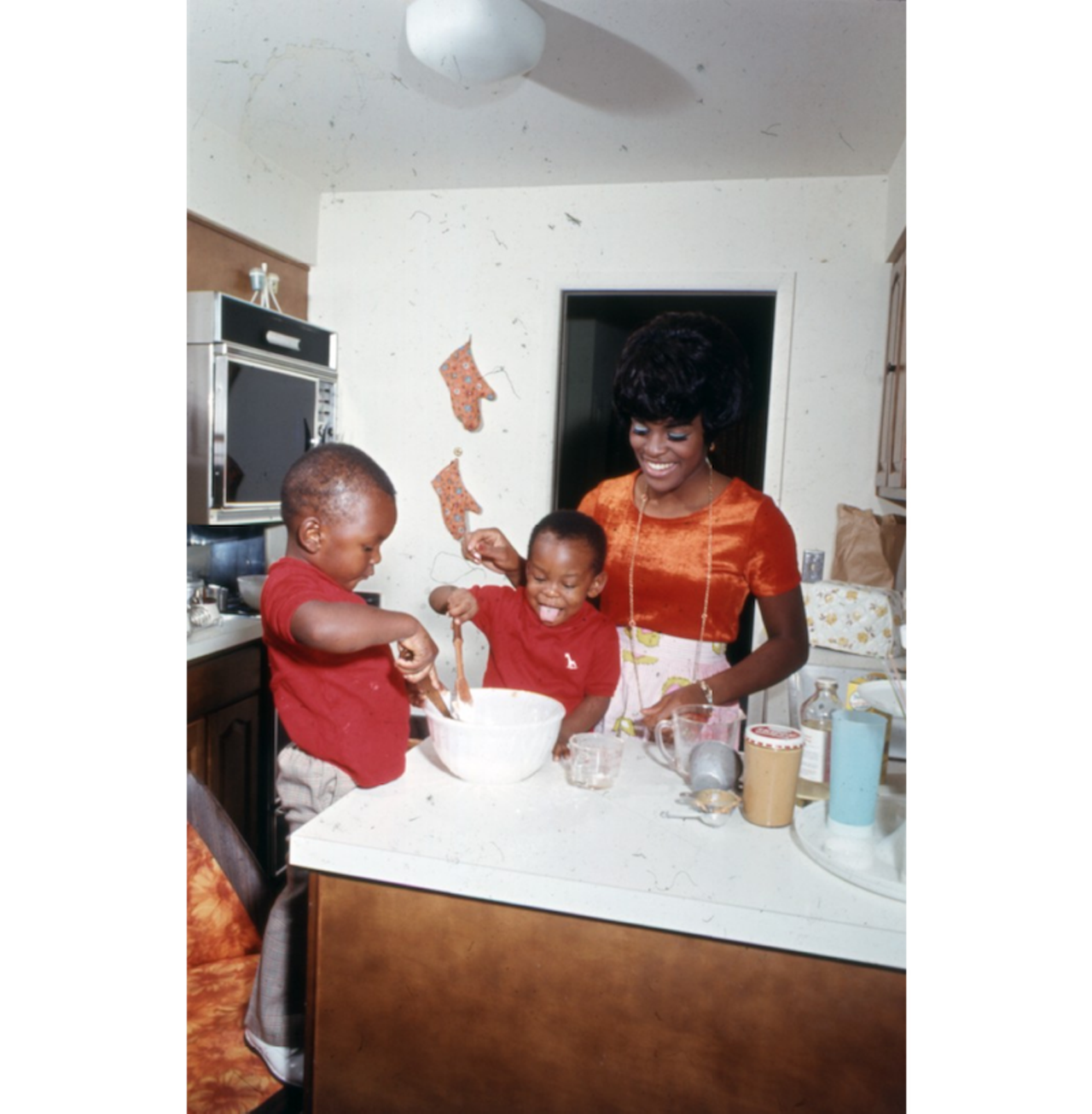 Mrs. Mel Farr, wife of Detroit Lions football player, and sons making Christmas cookies. (1969)
All photos courtesy of Walter P. Reuther Library, Archives of Labor and Urban Affairs, Wayne State University