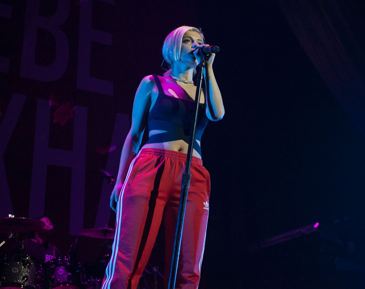 51 photos from Ellie Goulding at EMU